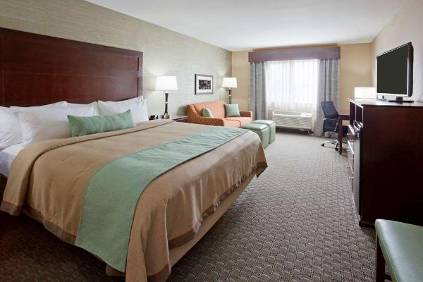 Grandstay HotelSuites Morris